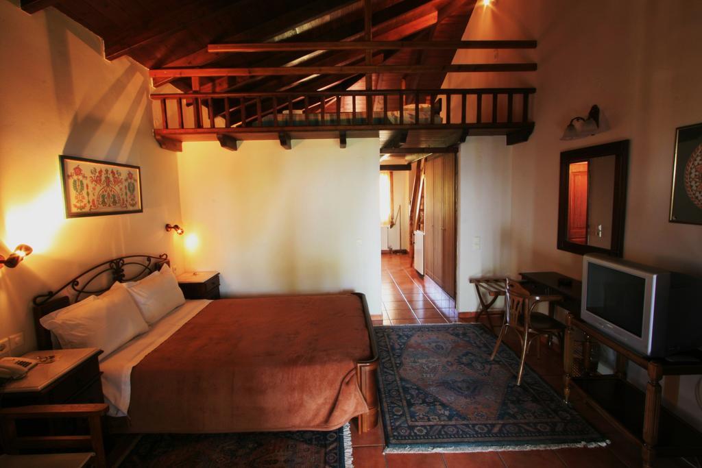 Vateri Hotel Limni  Room photo